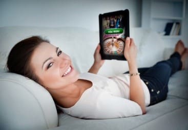 mode gratuit joueuse souriante